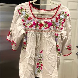 Mexican embroidered short sleeved top